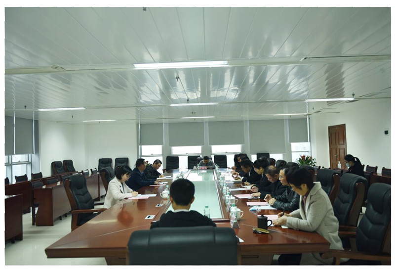 容恒贤到广西工程征询集团发展辅导班子廉政约谈