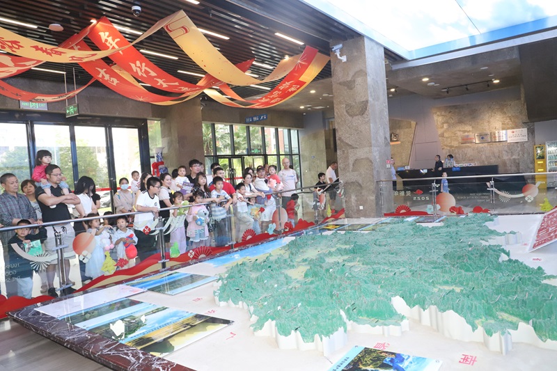 索求天然 童绘清风丨 js345线路检测集团进行2025年职工亲子活动