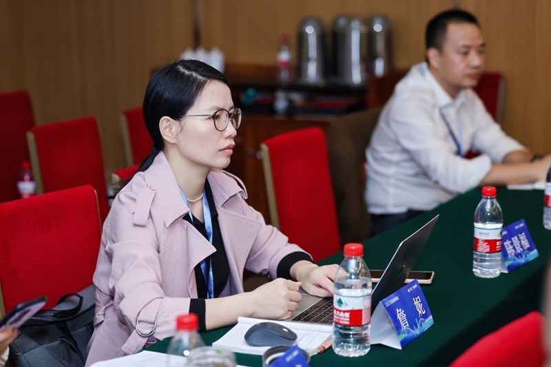 3ecd3df1bf21161f5cb2a28dd0f66e05